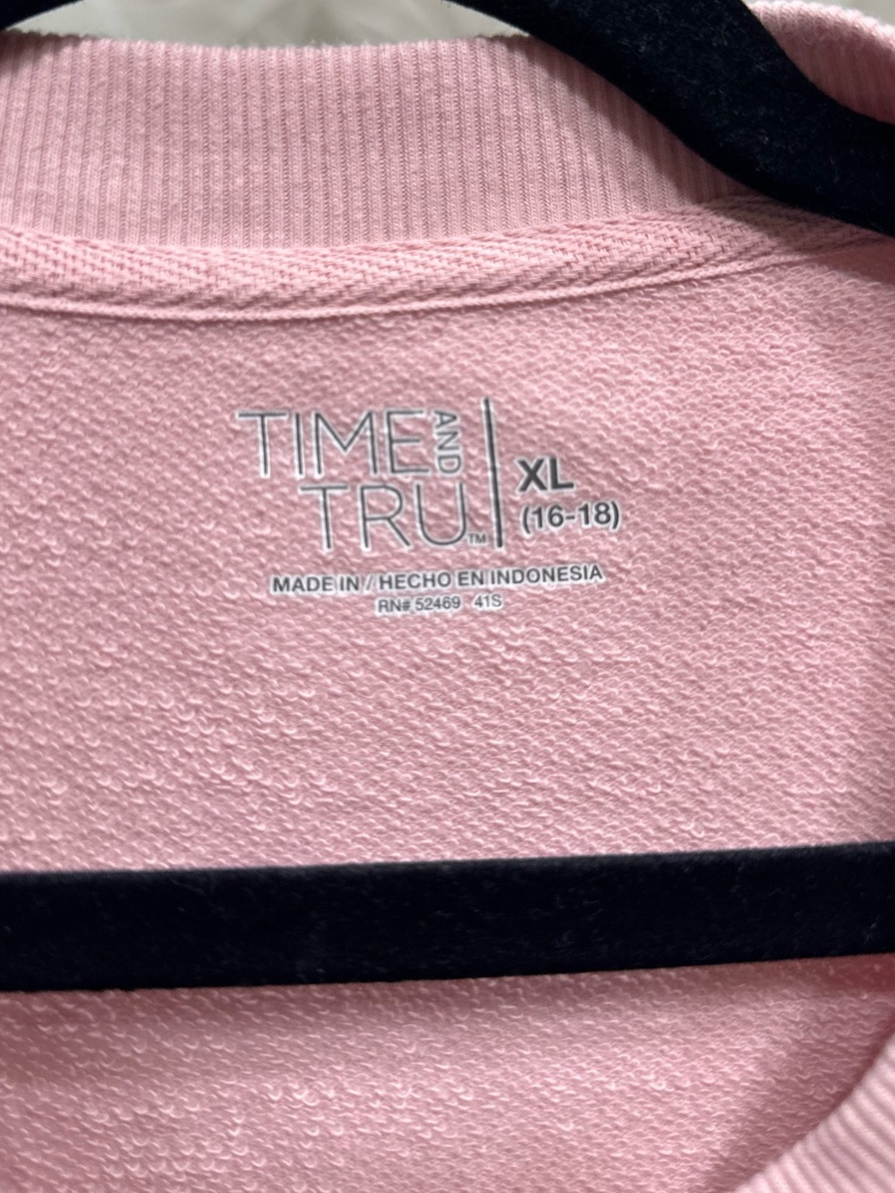 Women's Lightweight Crewneck Sweatshirt - Dusty Pink - Picture 3 of 3